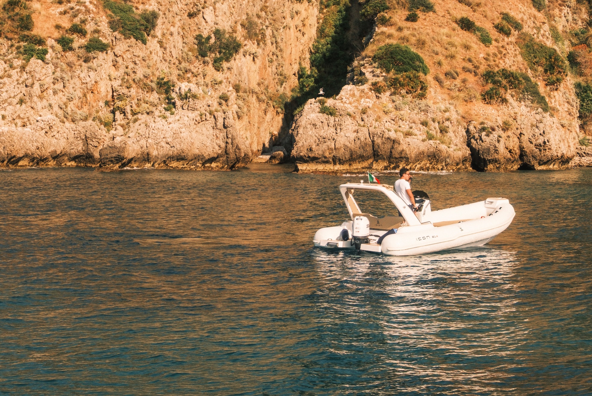 Escursione privata in gommone